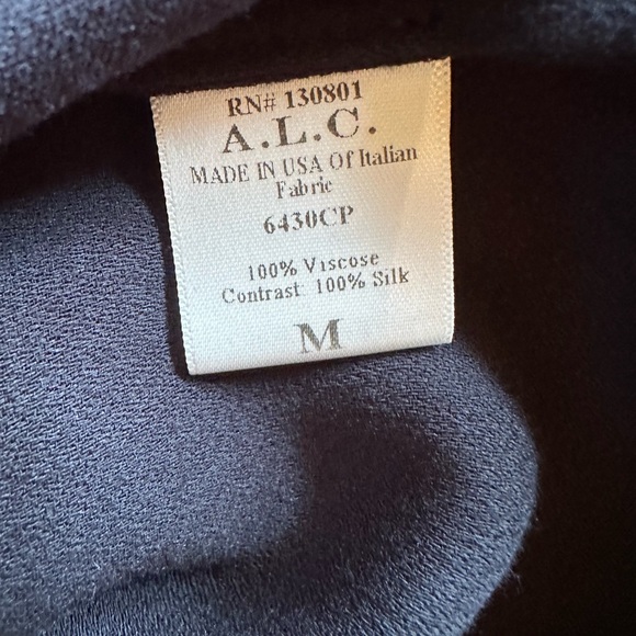 ALC V Neck navy viscose shift dress with pockets Size Medium - Picture 5 of 5